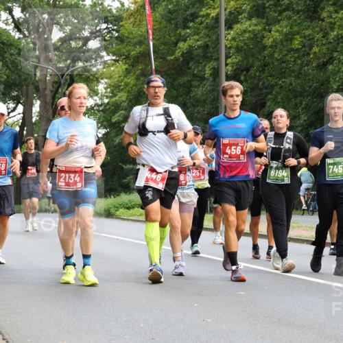 13.09.2026 - 21. swb-Marathon Bremen TobiasT http://msf.ph/oto/10289676 13.09.2026 12:28:55 Laufen 2068, 499, 2134, 1251, 446, 2924, 456, 6194, 7458 meine-sportfotos.de