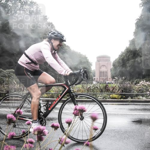 13.09.2026 - Stadtparktriathlon H.Heesch http://msf.ph/oto/10289691 13.09.2026 12:56:40 Radfahren 1123, 1241, 1253, 1271, 1389, 1427 meine-sportfotos.de