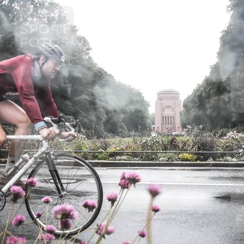 13.09.2026 - Stadtparktriathlon H.Heesch http://msf.ph/oto/10289697 13.09.2026 12:56:44 Radfahren 1105, 1176, 1231, 1241, 1427 meine-sportfotos.de