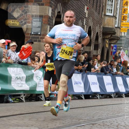 13.09.2026 - 21. swb-Marathon Bremen Strokosch-Dieckow http://msf.ph/oto/10289704 13.09.2026 10:42:16 Ziel 10972, 12426, 12468, 13621, 10358, 10632, 10775, 11375, 11630, 12395, 12525 meine-sportfotos.de