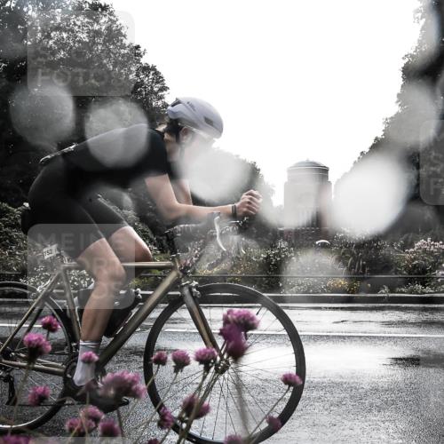 13.09.2026 - Stadtparktriathlon H.Heesch http://msf.ph/oto/10289723 13.09.2026 11:47:32 Radfahren 752, 801, 840 meine-sportfotos.de