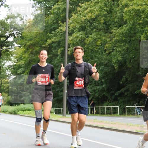 13.09.2026 - 21. swb-Marathon Bremen TobiasT http://msf.ph/oto/10289727 13.09.2026 12:29:02 Laufen 698, 499 meine-sportfotos.de