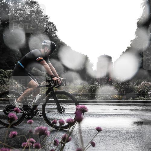 13.09.2026 - Stadtparktriathlon H.Heesch http://msf.ph/oto/10289730 13.09.2026 11:47:34 Radfahren 752, 801, 840 meine-sportfotos.de