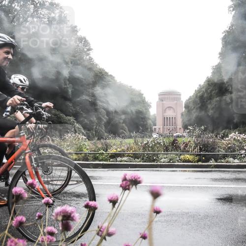 13.09.2026 - Stadtparktriathlon H.Heesch http://msf.ph/oto/10289733 13.09.2026 12:56:52 Radfahren 1083, 1115, 1163, 1205, 1272, 1386 meine-sportfotos.de