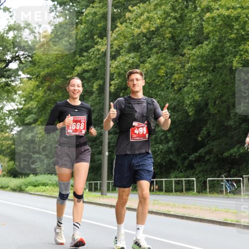 13.09.2026 - 21. swb-Marathon Bremen TobiasT http://msf.ph/oto/10289740 13.09.2026 12:29:02 Laufen 698, 499 meine-sportfotos.de
