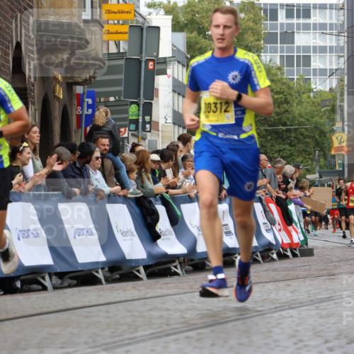 13.09.2026 - 21. swb-Marathon Bremen Strokosch-Dieckow http://msf.ph/oto/10289758 13.09.2026 10:42:48 Ziel 10358, 10632, 10775, 11375, 11630, 11779, 12395, 12525, 10235, 10336, 10988, 11442, 13580 meine-sportfotos.de