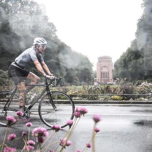 13.09.2026 - Stadtparktriathlon H.Heesch http://msf.ph/oto/10289768 13.09.2026 12:57:09 Radfahren 1198, 1265, 1346 meine-sportfotos.de