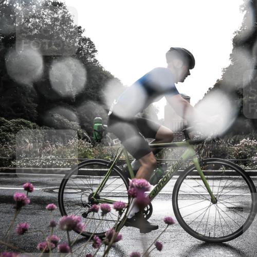 13.09.2026 - Stadtparktriathlon H.Heesch http://msf.ph/oto/10289796 13.09.2026 11:48:01 Radfahren 772, 857, 858 meine-sportfotos.de