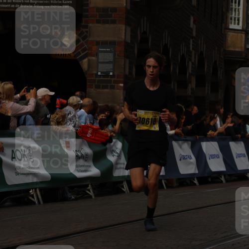 13.09.2026 - 21. swb-Marathon Bremen Strokosch-Dieckow http://msf.ph/oto/10289798 13.09.2026 10:43:35 Ziel 10346, 10456, 11042, 11143, 11265, 11632, 12053, 12406, 12469, 13523, 11019, 11948, 12250, 12253, 13509 meine-sportfotos.de