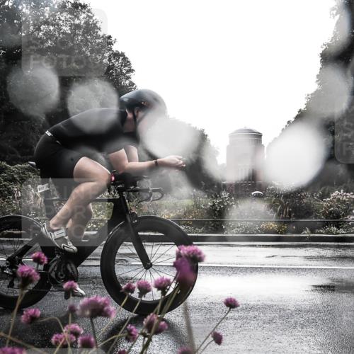 13.09.2026 - Stadtparktriathlon H.Heesch http://msf.ph/oto/10289810 13.09.2026 11:48:23 Radfahren 891, 897 meine-sportfotos.de