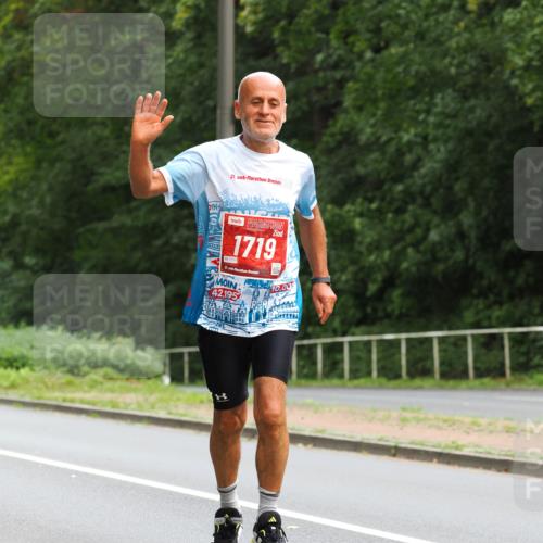 13.09.2026 - 21. swb-Marathon Bremen TobiasT http://msf.ph/oto/10289818 13.09.2026 12:29:15 Laufen 21, 26, 1719, 1711, 21, 240, 42, 195, 10, 00 meine-sportfotos.de