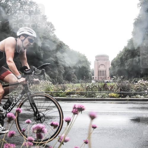 13.09.2026 - Stadtparktriathlon H.Heesch http://msf.ph/oto/10289836 13.09.2026 12:57:53 Radfahren 1128, 1162, 1276, 1377 meine-sportfotos.de