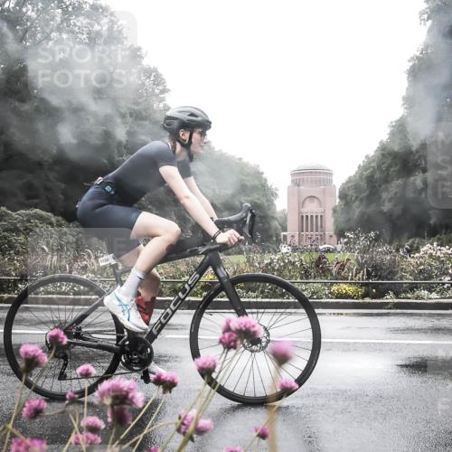 13.09.2026 - Stadtparktriathlon H.Heesch http://msf.ph/oto/10289852 13.09.2026 12:57:57 Radfahren 1128, 1162, 1276, 1377 meine-sportfotos.de