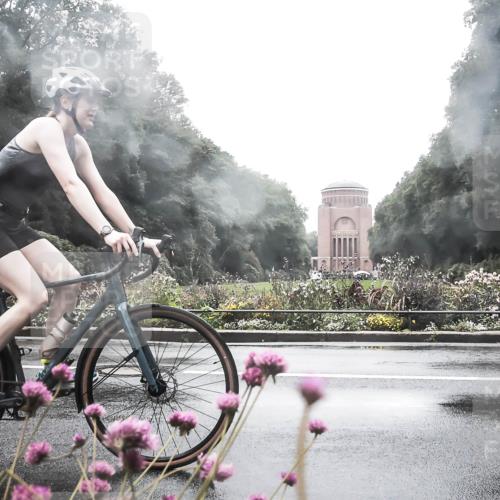 13.09.2026 - Stadtparktriathlon H.Heesch http://msf.ph/oto/10289867 13.09.2026 12:58:05 Radfahren 1069, 1116, 1263, 1407 meine-sportfotos.de