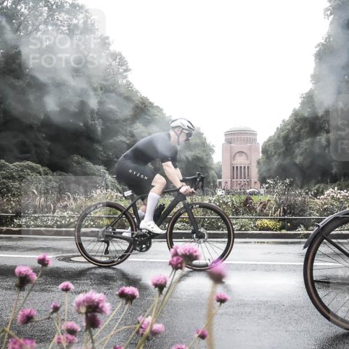 13.09.2026 - Stadtparktriathlon H.Heesch http://msf.ph/oto/10289870 13.09.2026 12:58:05 Radfahren 1069, 1116, 1263, 1407 meine-sportfotos.de