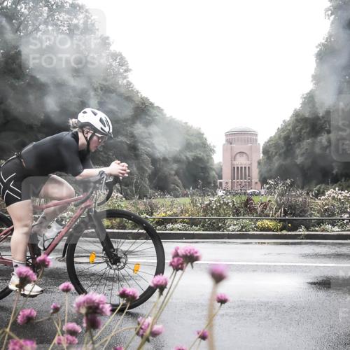 13.09.2026 - Stadtparktriathlon H.Heesch http://msf.ph/oto/10289876 13.09.2026 12:58:10 Radfahren 1210, 1244, 1352 meine-sportfotos.de