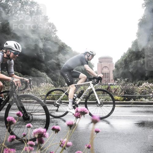 13.09.2026 - Stadtparktriathlon H.Heesch http://msf.ph/oto/10289897 13.09.2026 12:58:18 Radfahren 1278, 1359, 1385, 1420 meine-sportfotos.de