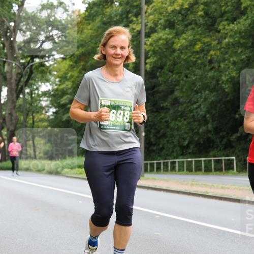 13.09.2026 - 21. swb-Marathon Bremen TobiasT http://msf.ph/oto/10289900 13.09.2026 12:29:27 Laufen 698, 21, 26 meine-sportfotos.de