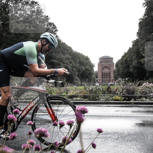 13.09.2026 - Stadtparktriathlon H.Heesch http://msf.ph/oto/10289902 13.09.2026 11:49:25 Radfahren 732, 770, 879 meine-sportfotos.de