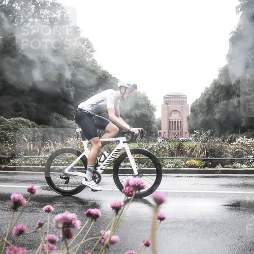 13.09.2026 - Stadtparktriathlon H.Heesch http://msf.ph/oto/10289904 13.09.2026 12:58:28 Radfahren 1212, 1237, 1336 meine-sportfotos.de