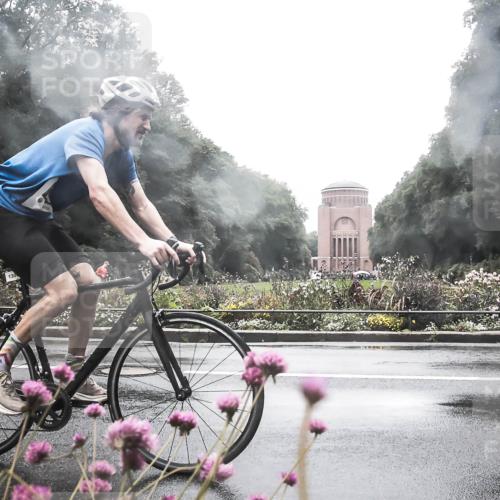 13.09.2026 - Stadtparktriathlon H.Heesch http://msf.ph/oto/10289928 13.09.2026 12:58:37 Radfahren 1256, 1295, 1300, 1340, 1383 meine-sportfotos.de