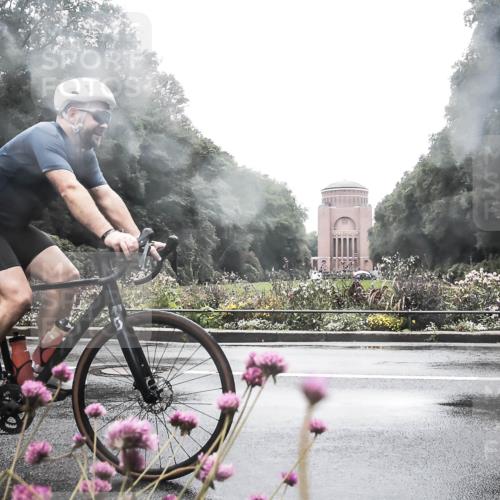 13.09.2026 - Stadtparktriathlon H.Heesch http://msf.ph/oto/10289942 13.09.2026 12:58:47 Radfahren 1343, 1369 meine-sportfotos.de