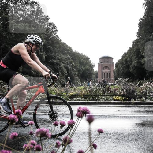 13.09.2026 - Stadtparktriathlon H.Heesch http://msf.ph/oto/10289948 13.09.2026 11:49:41 Radfahren 738, 750, 919, 941 meine-sportfotos.de