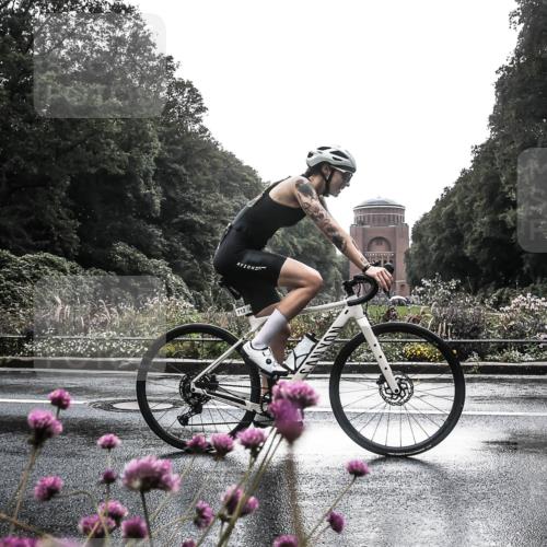 13.09.2026 - Stadtparktriathlon H.Heesch http://msf.ph/oto/10289957 13.09.2026 11:49:48 Radfahren 712, 802, 934 meine-sportfotos.de