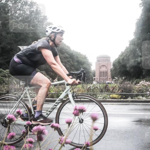 13.09.2026 - Stadtparktriathlon H.Heesch http://msf.ph/oto/10289972 13.09.2026 12:59:06 Radfahren 1118, 1249, 1264, 1322, 1323, 1344, 1391 meine-sportfotos.de