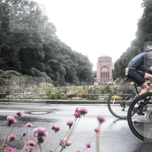 13.09.2026 - Stadtparktriathlon H.Heesch http://msf.ph/oto/10289990 13.09.2026 12:59:16 Radfahren 1070, 1151, 1219, 1292, 1381 meine-sportfotos.de
