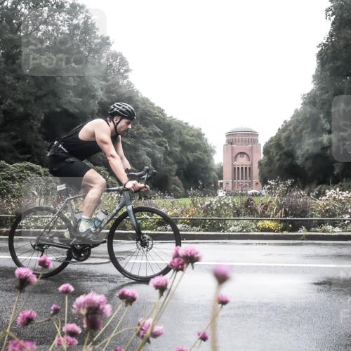 13.09.2026 - Stadtparktriathlon H.Heesch http://msf.ph/oto/10290007 13.09.2026 12:59:22 Radfahren 1094, 1277, 1339, 1379, 1406 meine-sportfotos.de