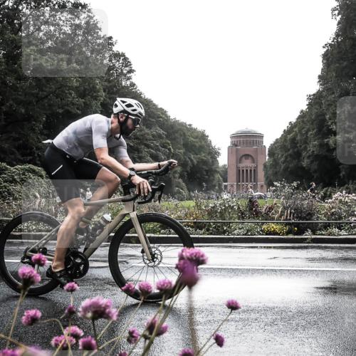 13.09.2026 - Stadtparktriathlon H.Heesch http://msf.ph/oto/10290013 13.09.2026 11:50:25 Radfahren 924 meine-sportfotos.de
