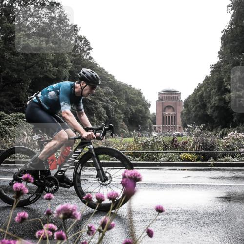 13.09.2026 - Stadtparktriathlon H.Heesch http://msf.ph/oto/10290020 13.09.2026 11:50:34 Radfahren 751, 888, 908, 920, 937 meine-sportfotos.de
