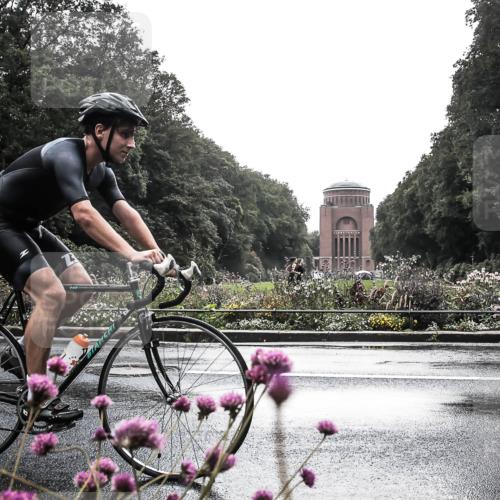 13.09.2026 - Stadtparktriathlon H.Heesch http://msf.ph/oto/10290035 13.09.2026 11:50:40 Radfahren 726, 751, 805, 821, 878, 920 meine-sportfotos.de