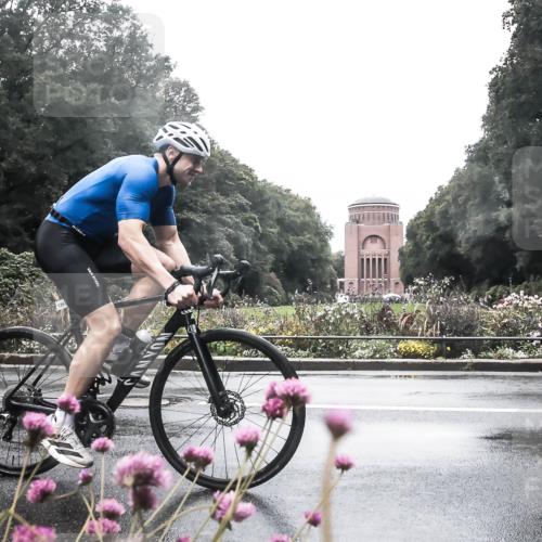 13.09.2026 - Stadtparktriathlon H.Heesch http://msf.ph/oto/10290045 13.09.2026 12:59:43 Radfahren 1168, 1270, 1303, 1353, 1428 meine-sportfotos.de