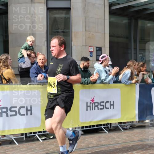 13.09.2026 - 21. swb-Marathon Bremen Strokosch-Dieckow http://msf.ph/oto/10290049 13.09.2026 10:45:13 Ziel 10318, 10352, 10398, 10464, 10536, 10541, 10583, 11063, 11088, 11209, 11232, 11478, 11559, 11749, 11835, 11845, 12054, 12087, 12290, 12355, 12475, 12534, 13532, 13628, 10096, 10143, 10214, 10628, 10735, 10866, 11020, 11396, 11695, 13591 meine-sportfotos.de