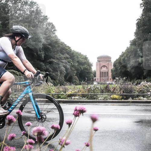 13.09.2026 - Stadtparktriathlon H.Heesch http://msf.ph/oto/10290050 13.09.2026 12:59:45 Radfahren 1168, 1302, 1303, 1353, 1428 meine-sportfotos.de