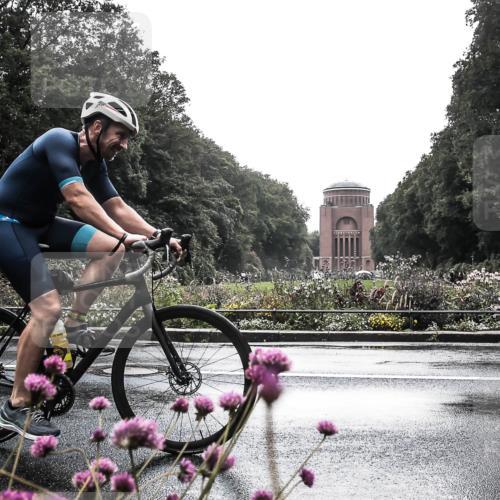 13.09.2026 - Stadtparktriathlon H.Heesch http://msf.ph/oto/10290065 13.09.2026 11:50:57 Radfahren 847, 923 meine-sportfotos.de