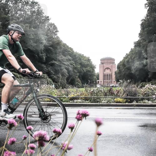 13.09.2026 - Stadtparktriathlon H.Heesch http://msf.ph/oto/10290143 13.09.2026 13:00:17 Radfahren 1243, 1288, 1307, 1330, 1350 meine-sportfotos.de