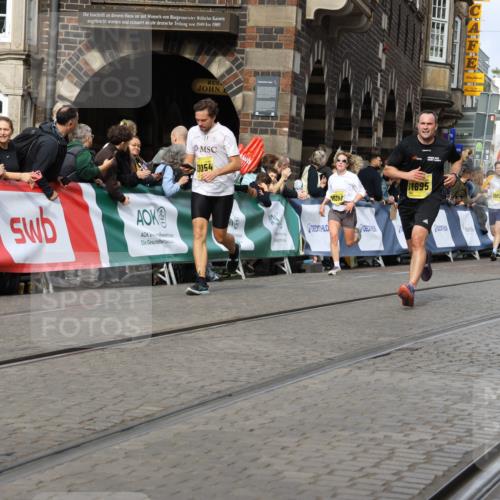 13.09.2026 - 21. swb-Marathon Bremen Strokosch-Dieckow http://msf.ph/oto/10290194 13.09.2026 10:45:27 Ziel 10096, 10143, 10214, 10735, 10866, 11020, 11396, 11695, 13591, 10352, 10464, 10536, 10541, 10583, 11063, 11088, 11209, 11559, 11749, 11845, 12087, 12290, 12355, 13532, 13628 meine-sportfotos.de