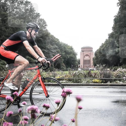 13.09.2026 - Stadtparktriathlon H.Heesch http://msf.ph/oto/10290226 13.09.2026 13:00:54 Radfahren 1228, 1319, 1324 meine-sportfotos.de