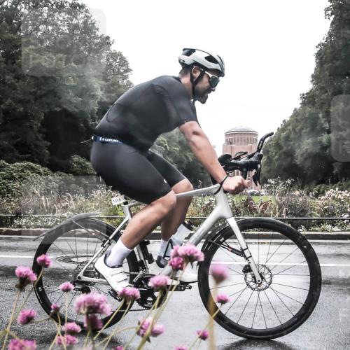 13.09.2026 - Stadtparktriathlon H.Heesch http://msf.ph/oto/10290231 13.09.2026 13:00:55 Radfahren 1228, 1319, 1324 meine-sportfotos.de