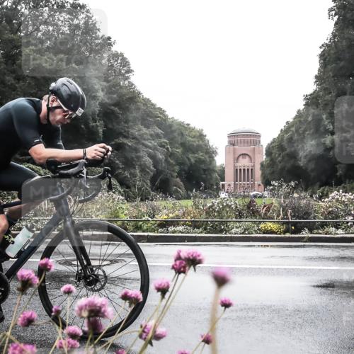 13.09.2026 - Stadtparktriathlon H.Heesch http://msf.ph/oto/10290234 13.09.2026 13:00:58 Radfahren 1319, 1324, 1367 meine-sportfotos.de