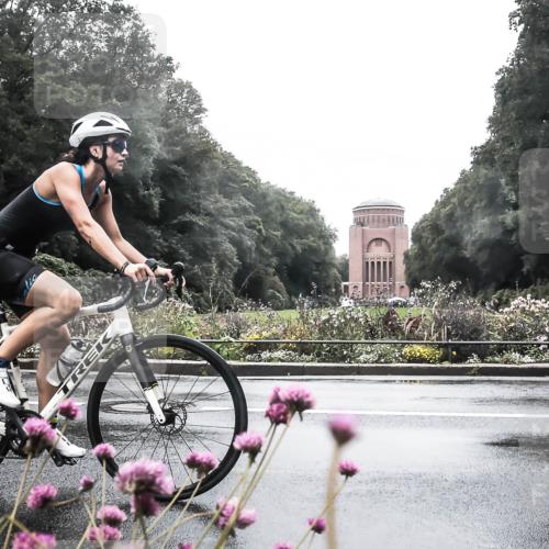 13.09.2026 - Stadtparktriathlon H.Heesch http://msf.ph/oto/10290256 13.09.2026 13:01:09 Radfahren 1209, 1216, 1298, 1321, 1325, 1400 meine-sportfotos.de