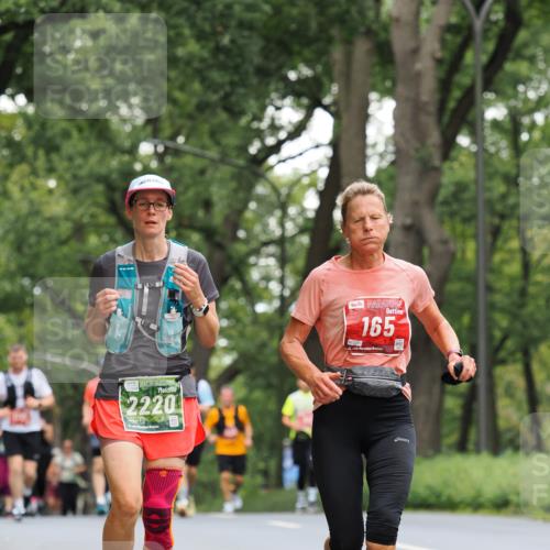 13.09.2026 - 21. swb-Marathon Bremen TobiasT http://msf.ph/oto/10290266 13.09.2026 12:30:41 Laufen 2220, 21, 248, 0376, 165, 24 meine-sportfotos.de