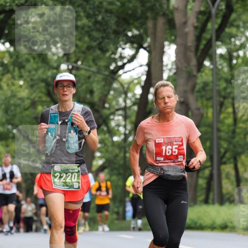 13.09.2026 - 21. swb-Marathon Bremen TobiasT http://msf.ph/oto/10290280 13.09.2026 12:30:41 Laufen 2220, 165, 0376, 2 meine-sportfotos.de
