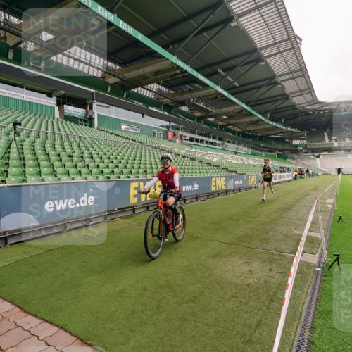 13.09.2026 - 21. swb-Marathon Bremen Michael Burmester http://msf.ph/oto/10290282 13.09.2026 10:14:50 Laufen im Stadion 13525, 13627 meine-sportfotos.de