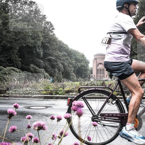 13.09.2026 - Stadtparktriathlon H.Heesch http://msf.ph/oto/10290300 13.09.2026 11:52:57 Radfahren 758, 829, 852, 854, 887 meine-sportfotos.de