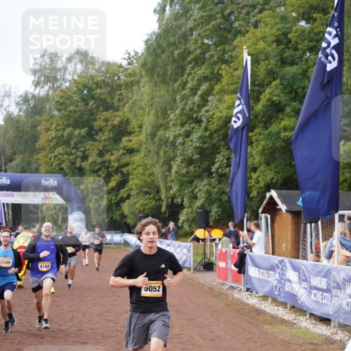 13.09.2026 - Airport Race Dennis Weichert http://msf.ph/oto/10290307 13.09.2026 10:31:36 Ziel 4182, 5052, 5093, 5097, 5109, 5275, 5383 meine-sportfotos.de