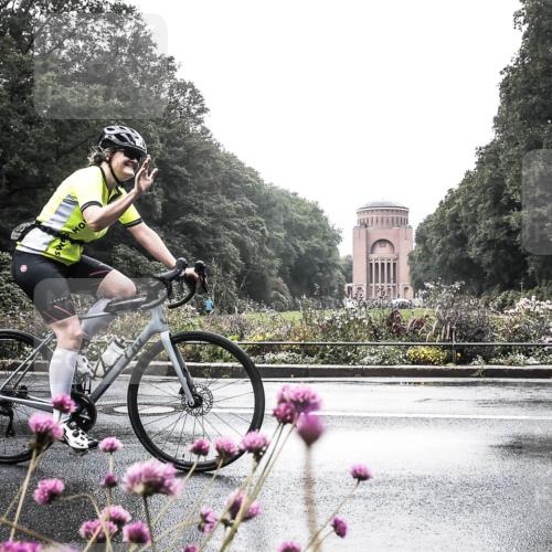 13.09.2026 - Stadtparktriathlon H.Heesch http://msf.ph/oto/10290321 13.09.2026 11:53:09 Radfahren 720, 839, 844 meine-sportfotos.de